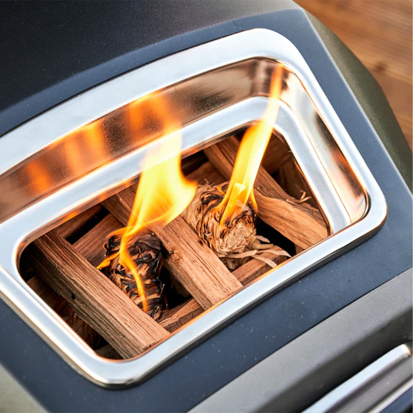 Ooni Karu 2 (2nd Generation) 12" Multi Fuel Outdoor Pizza Oven