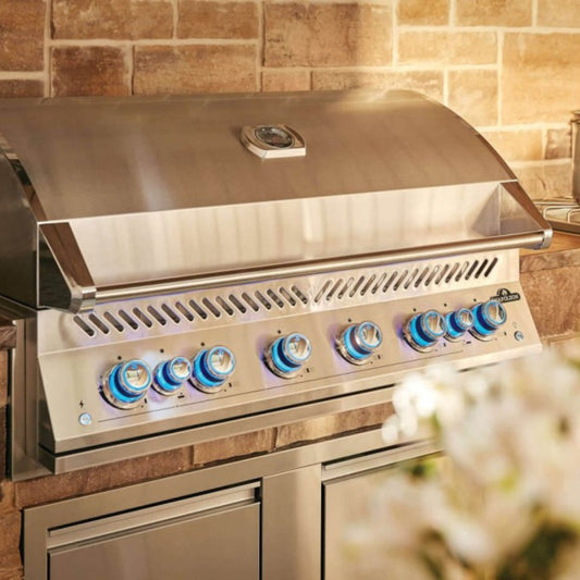 Napoleon 700 Series 44in Built-In Grill + FREE cover